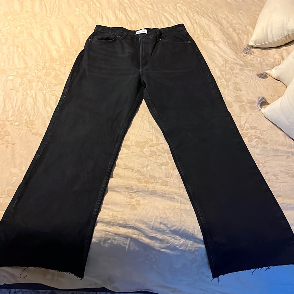 Zara high rise, wide leg black jean. Size 14, fringe bottom.
